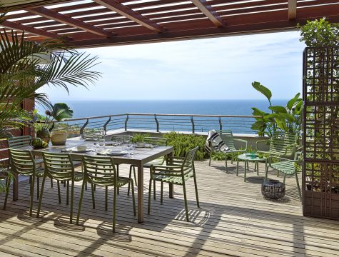 Nard_tables_chair_Rio_doga_1